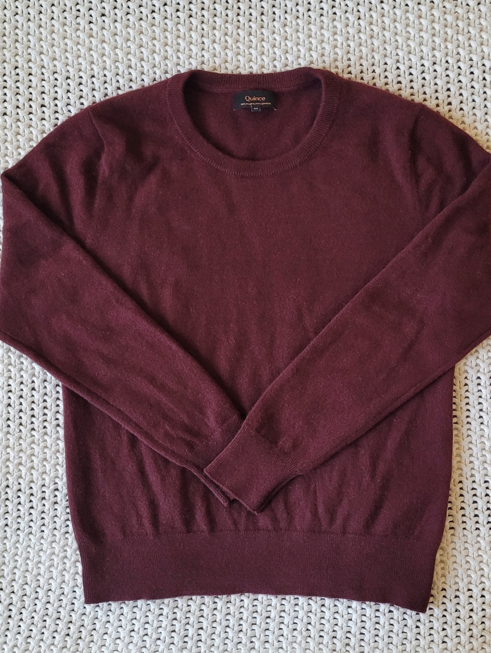 Quince 100% Cashmere Crewneck Sweater In Rich Burgundy